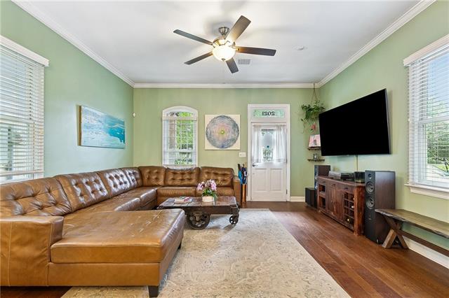 2021 S CHIPPEWA Street, New Orleans, LA 70130
