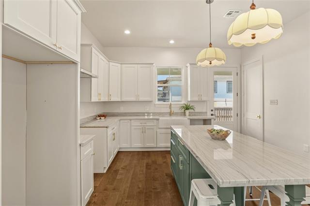 6230 LAFAYE Street, New Orleans, LA 70122