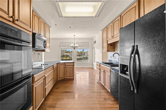 305 CHARLES Court, Slidell, LA 70458