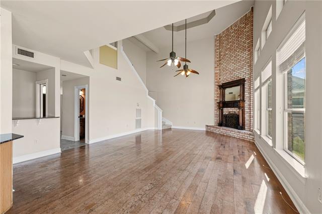 305 CHARLES Court, Slidell, LA 70458