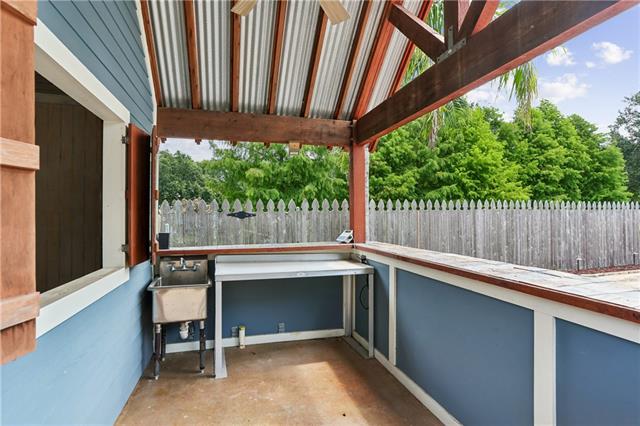 212 CEDAR GROVE Lane, Belle Chasse, LA 70037
