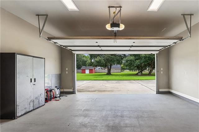 212 CEDAR GROVE Lane, Belle Chasse, LA 70037