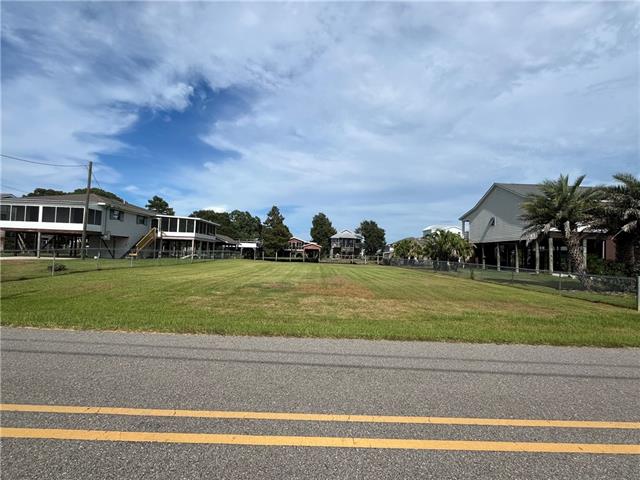 LAKE Road, Lacombe, LA 70445