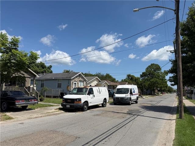 1612 CLOUET Street, New Orleans, LA 70117