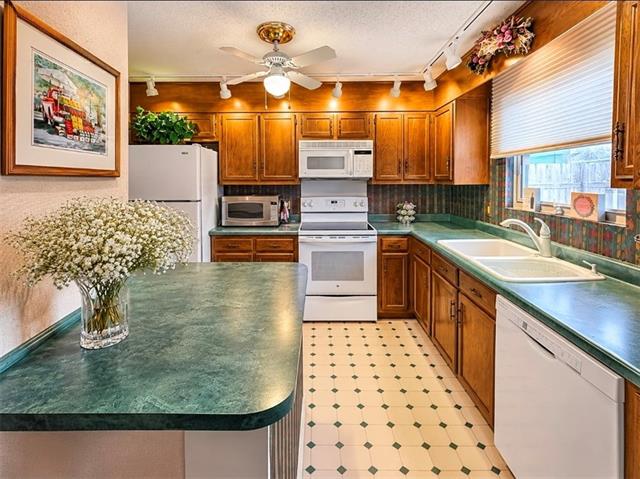2720 CARLISLE DRIVE SOUTH Drive, Gretna, LA 70056