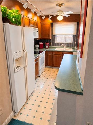 2720 CARLISLE DRIVE SOUTH Drive, Gretna, LA 70056