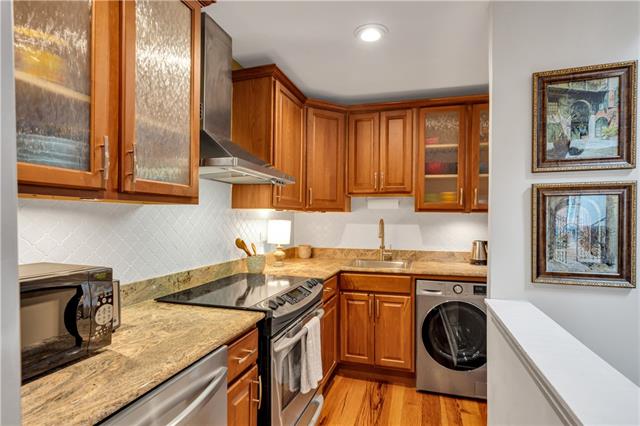 1135 ROYAL Street, 3, New Orleans, LA 70116