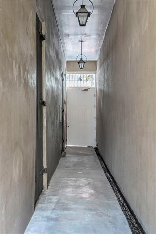 1135 ROYAL Street, 3, New Orleans, LA 70116