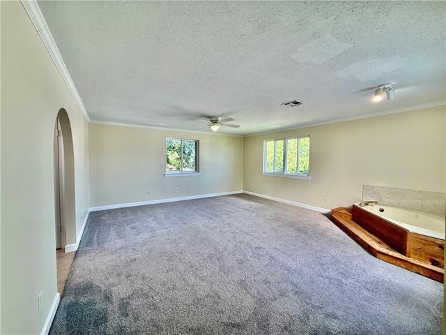 3001 GOLDEN Drive, Chalmette, LA 70043