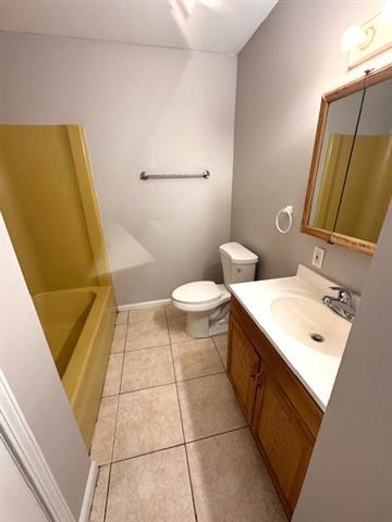 3001 GOLDEN Drive, Chalmette, LA 70043