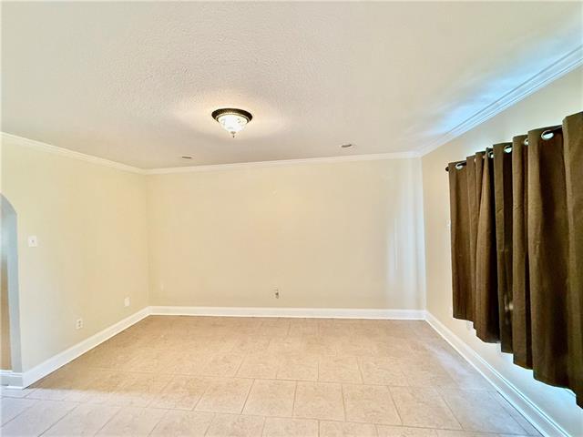 3001 GOLDEN Drive, Chalmette, LA 70043
