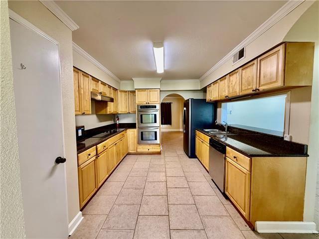 3001 GOLDEN Drive, Chalmette, LA 70043