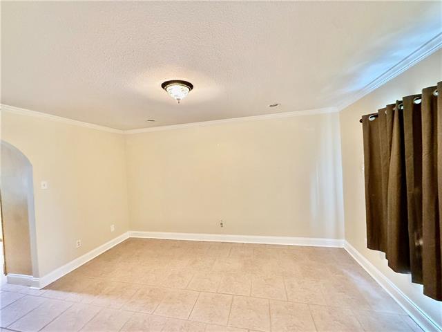 3001 GOLDEN Drive, Chalmette, LA 70043