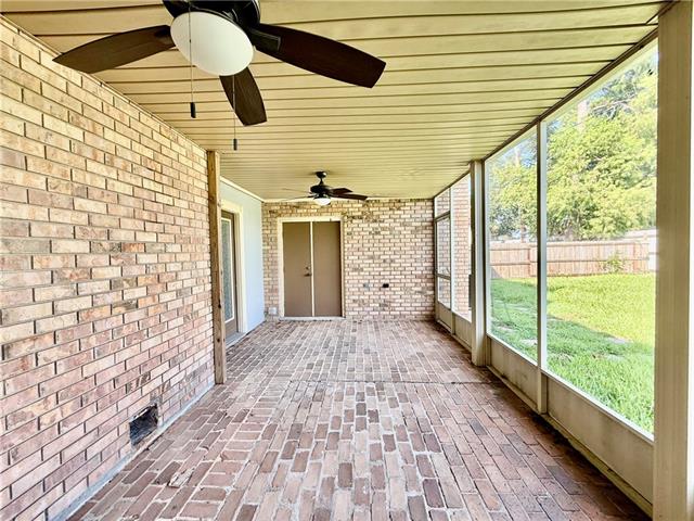 3001 GOLDEN Drive, Chalmette, LA 70043