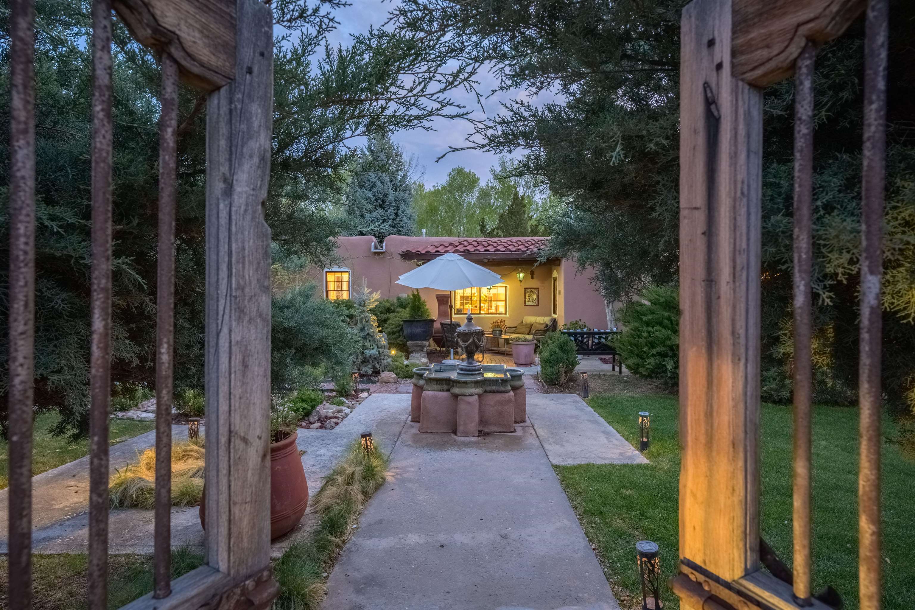 RANCHOS DE TAOS (36A)