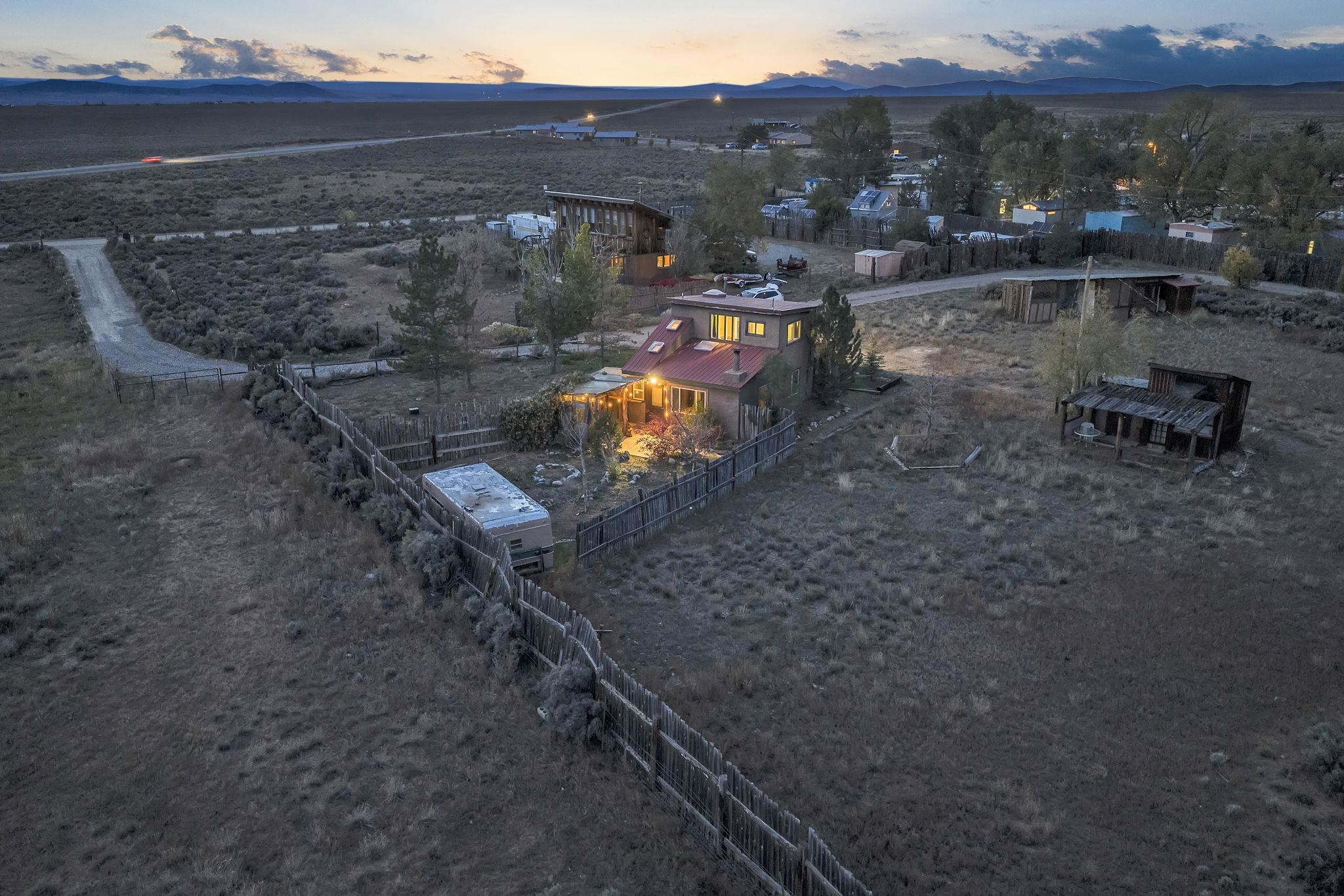 COLONIAS UPPER (12B)