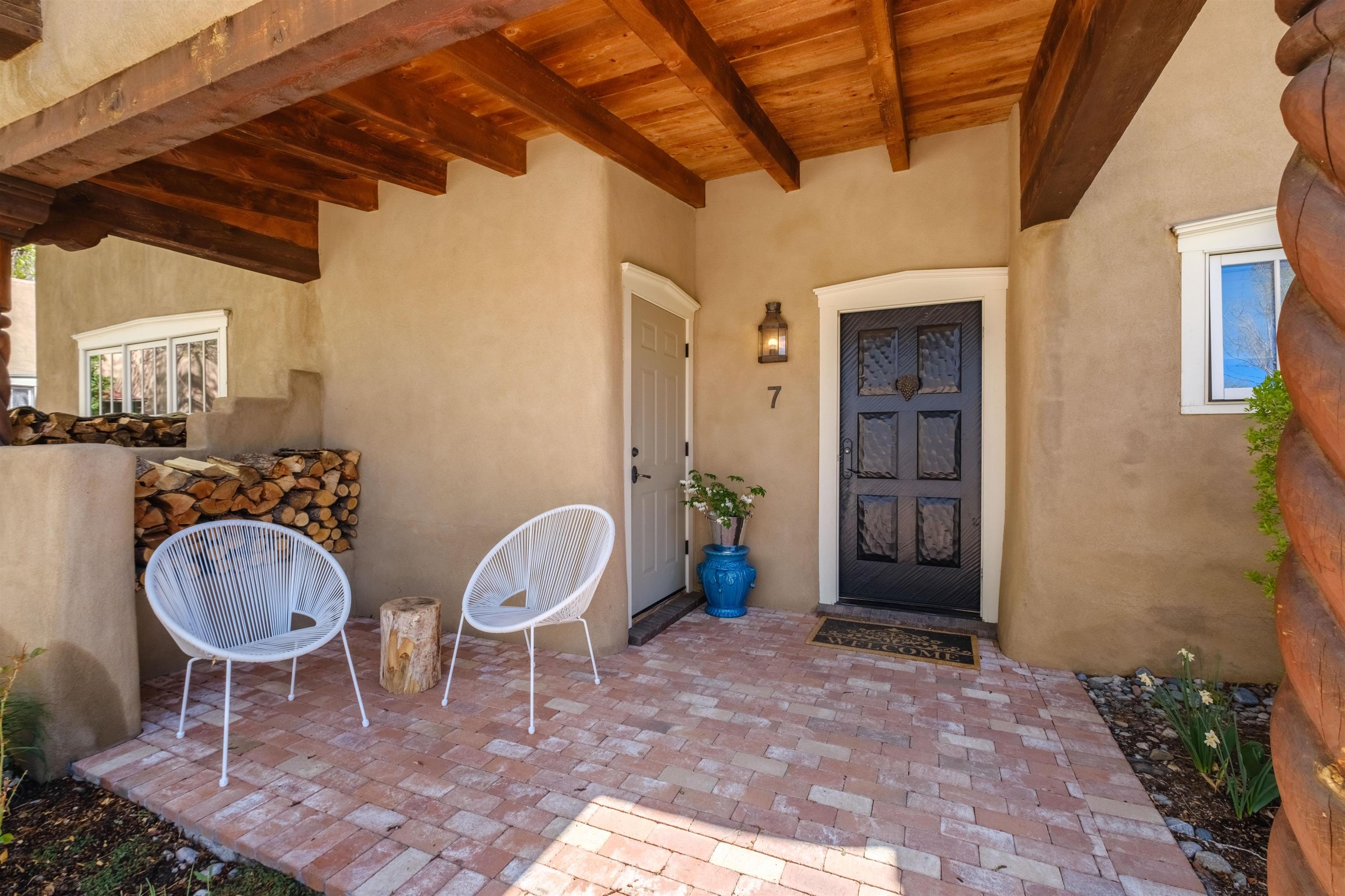 RANCHITOS-UPPER (35B)