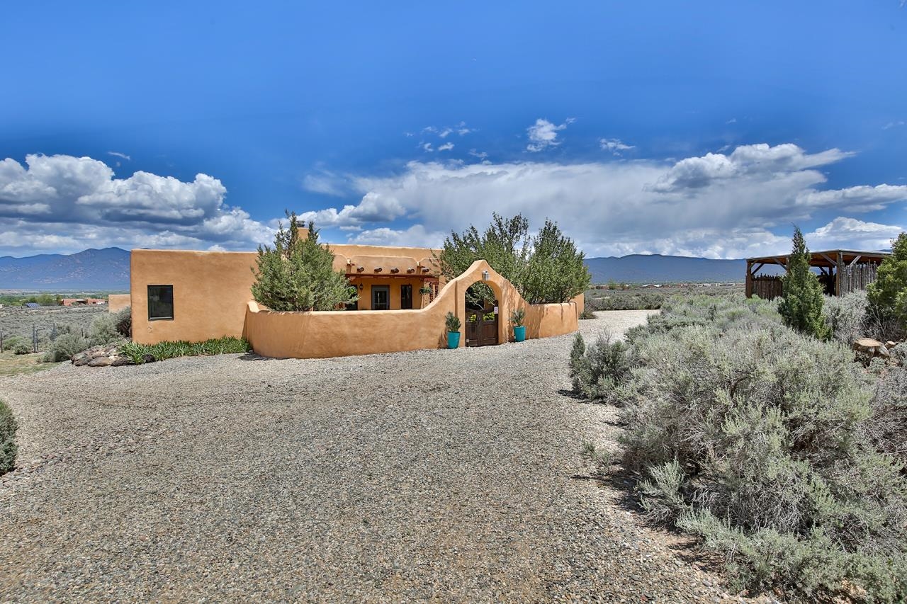 Taos Real Estate, MLS 115108