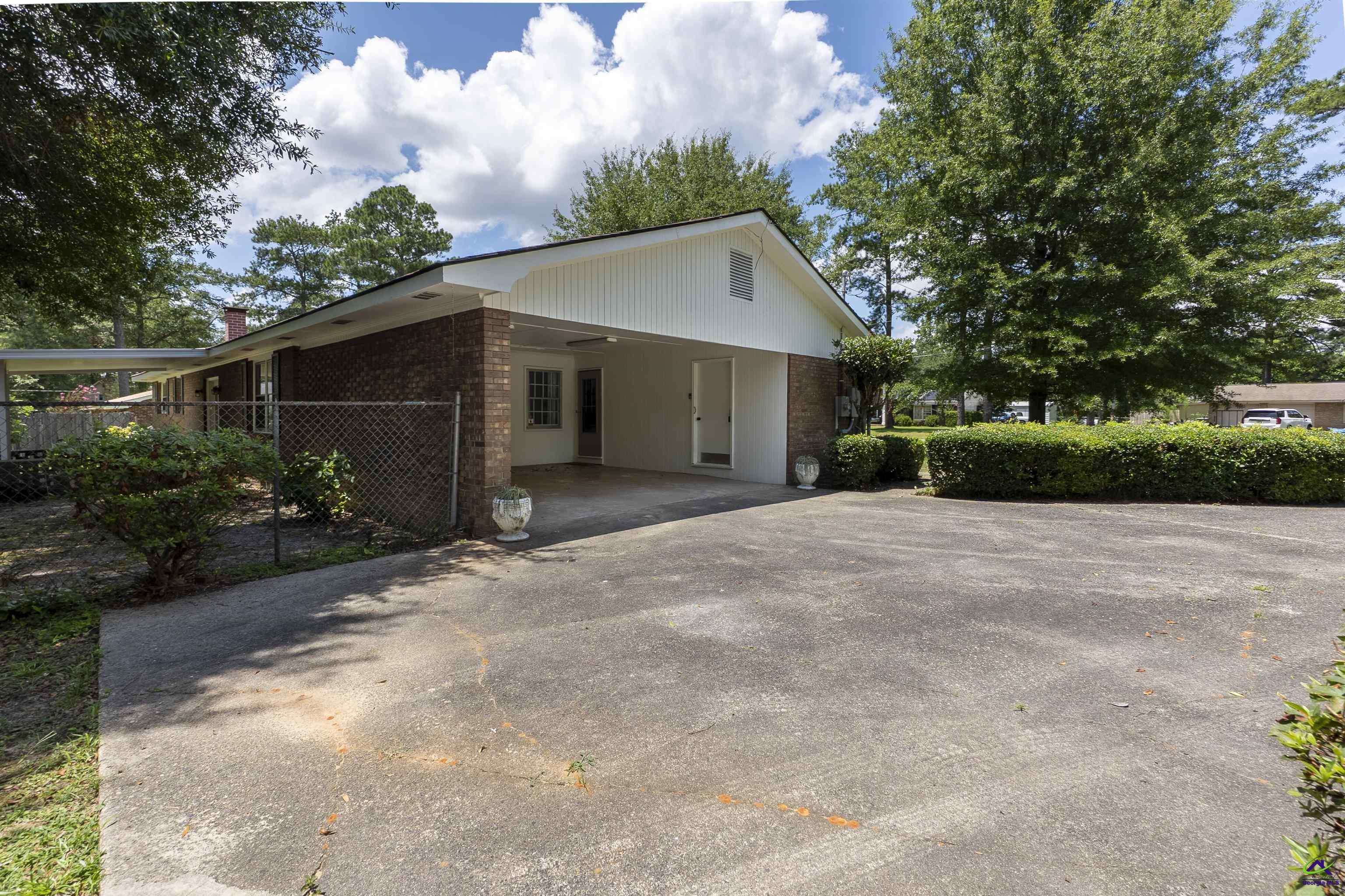 1726 Greenwood Circle, Perry, GA 31069 - Photo 4
