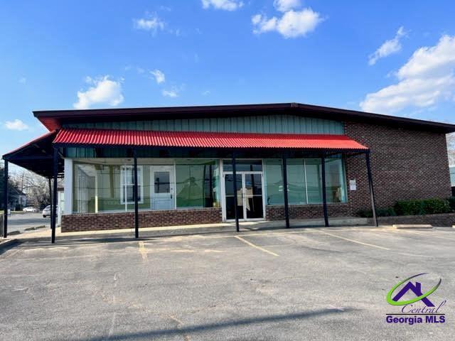 301 Jackson Street, Dublin, GA 31021 - Main Photo