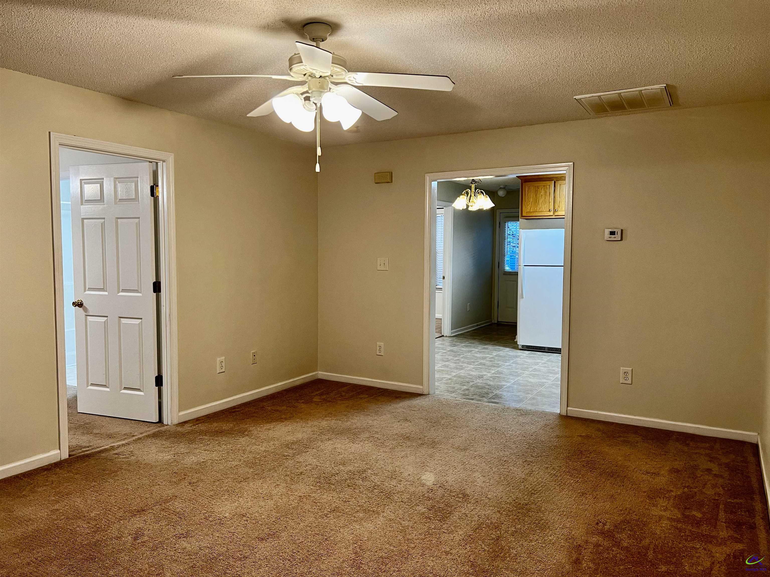 256 Katelyn Circle, Warner Robins, GA 31088 - Photo 3