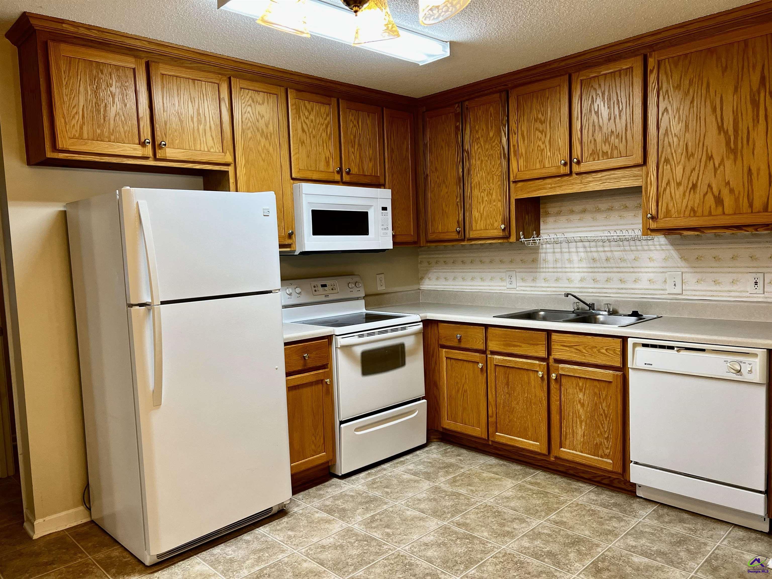 256 Katelyn Circle, Warner Robins, GA 31088 - Photo 6