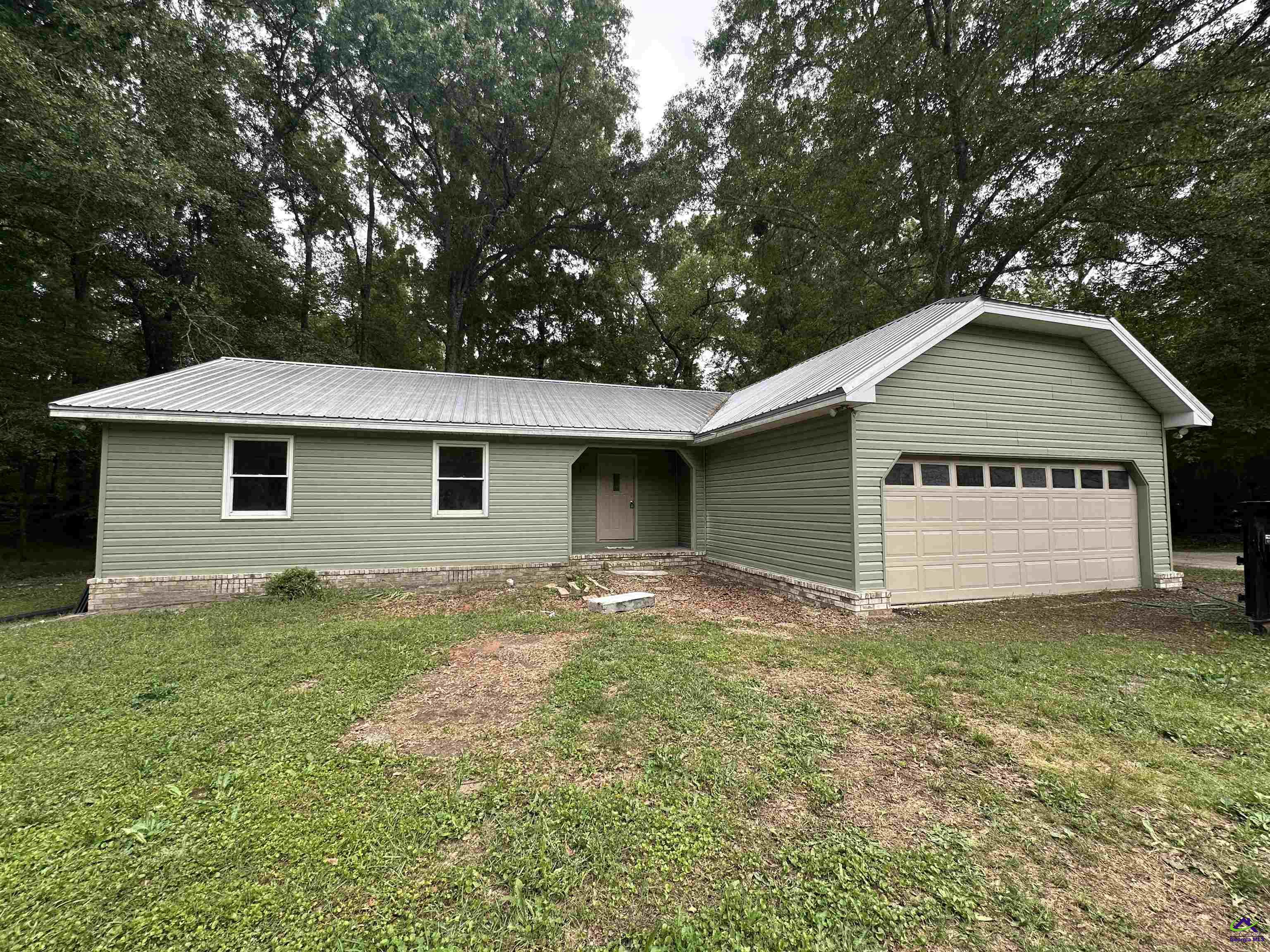124 Glen Oaks Rd, Perry, GA 31069 - Main Photo