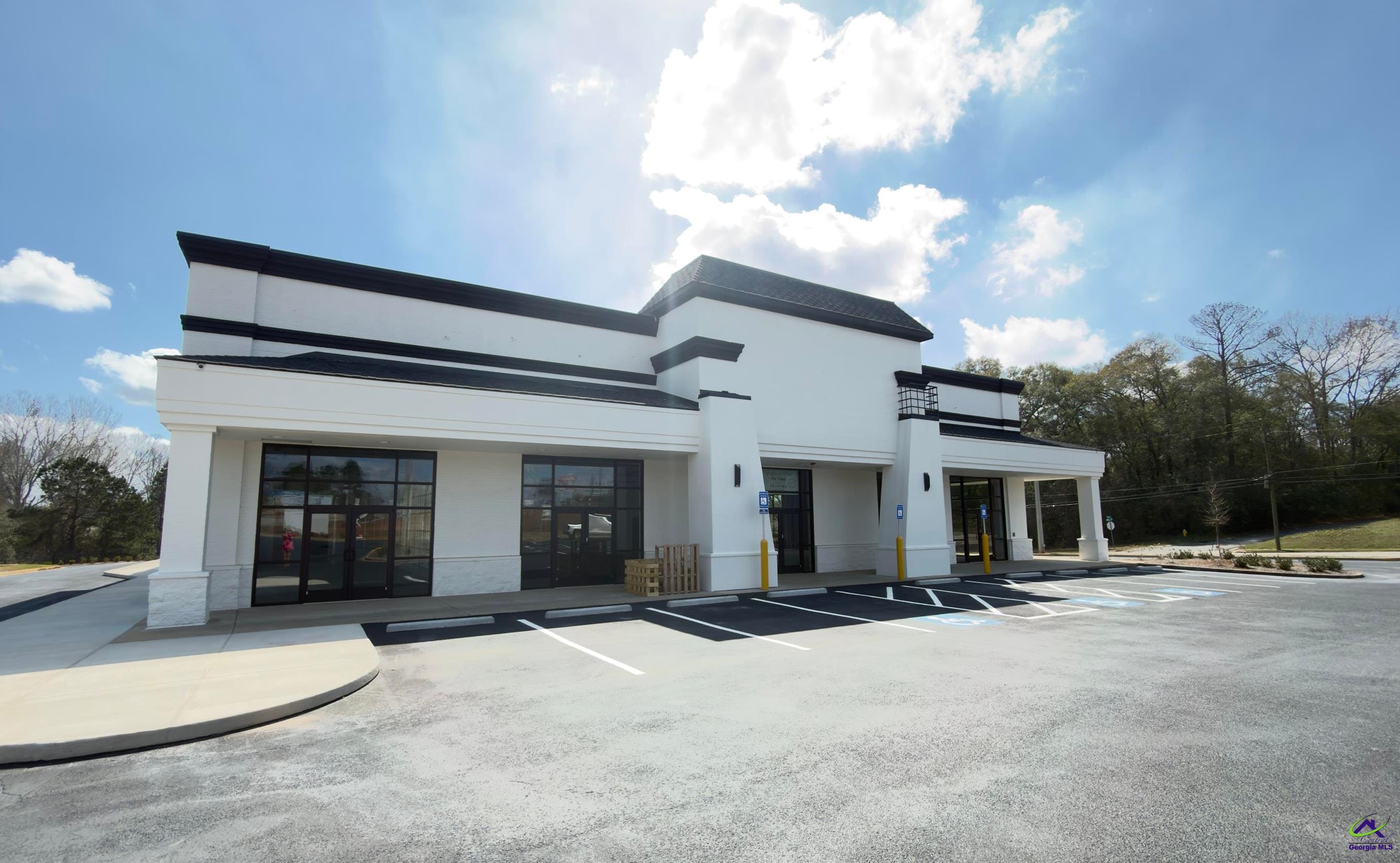 1325 Washington Street, Perry, GA 31069 - Main Photo