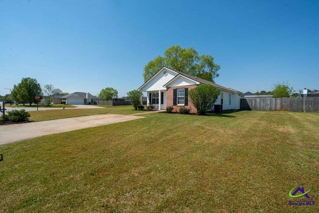 100 Strawbridge Lane, Bonaire, GA 31005 - Photo 3