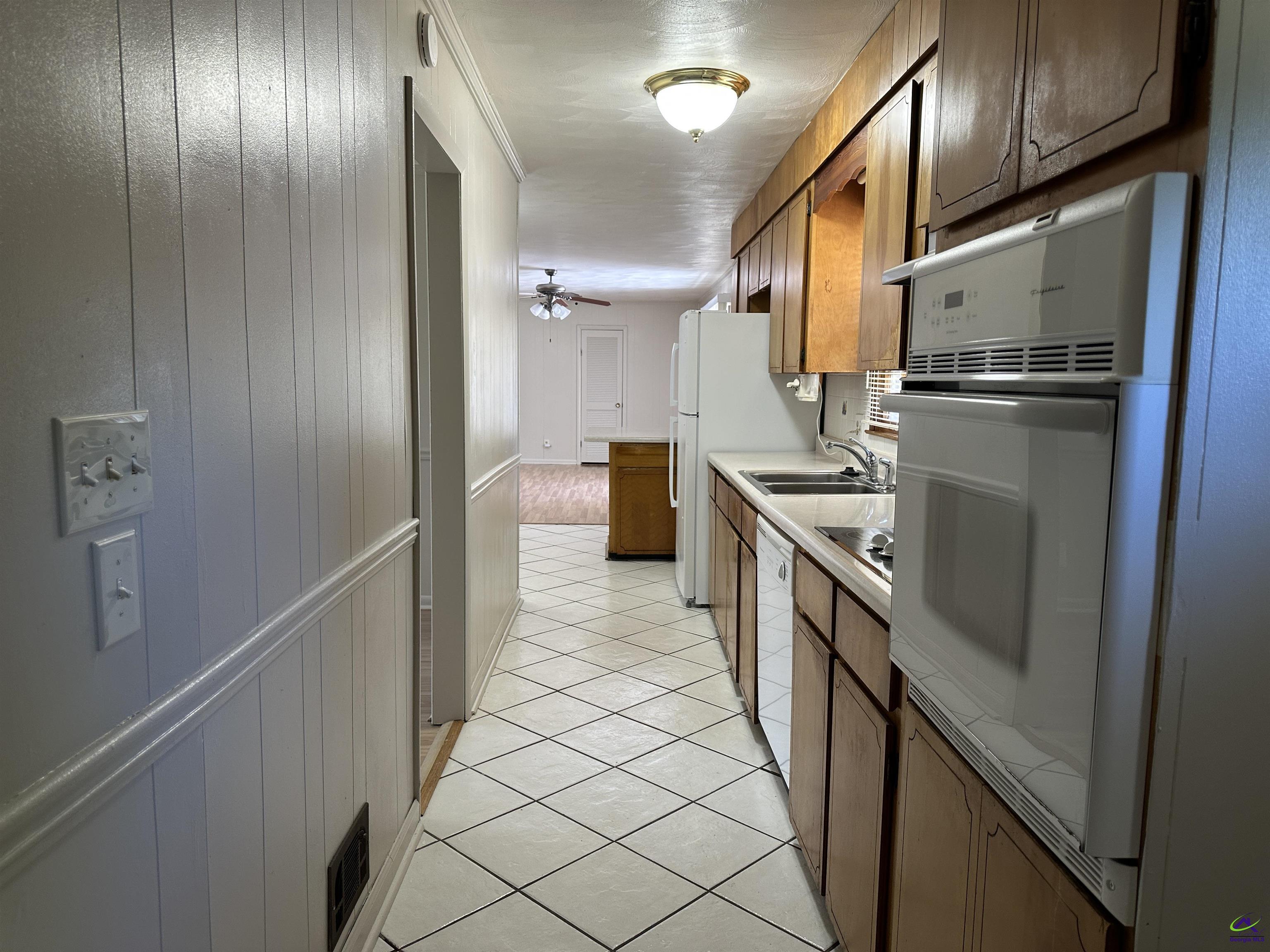 1218 Creekwood Drive, Perry, GA 31069 - photo 8
