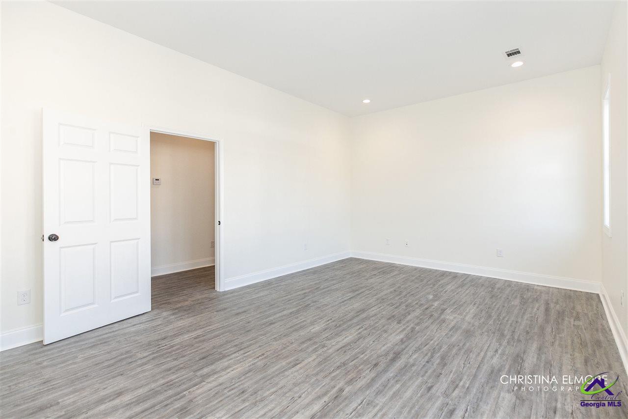 426 General Courtney Hodges Boulevard, Perry, GA 31069 - Photo 11