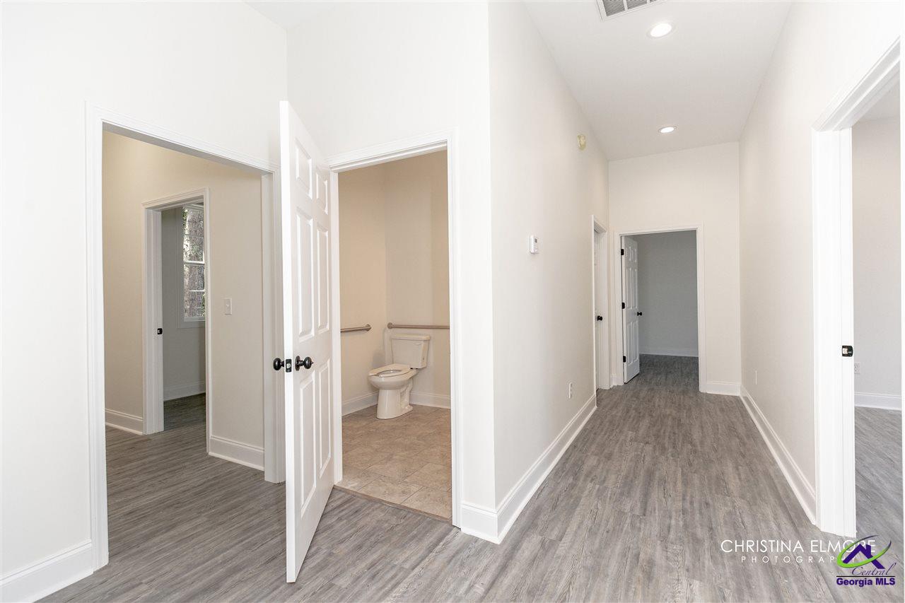 426 General Courtney Hodges Boulevard, Perry, GA 31069 - Photo 13