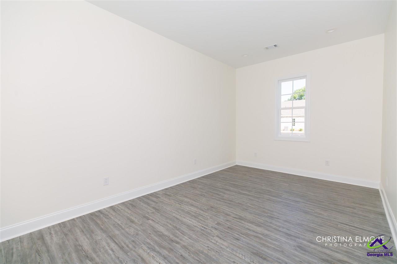 426 General Courtney Hodges Boulevard, Perry, GA 31069 - photo 28