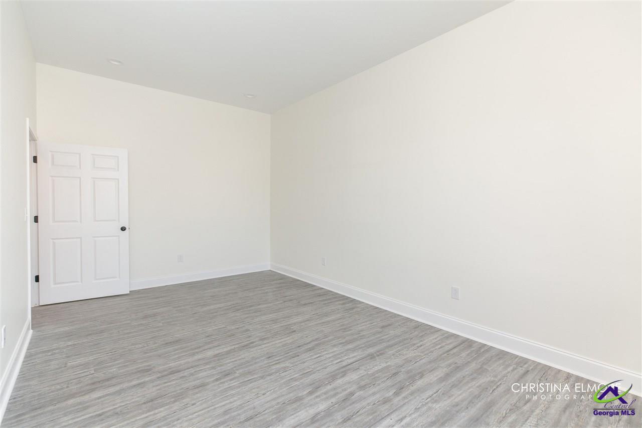 426 General Courtney Hodges Boulevard, Perry, GA 31069 - photo 31