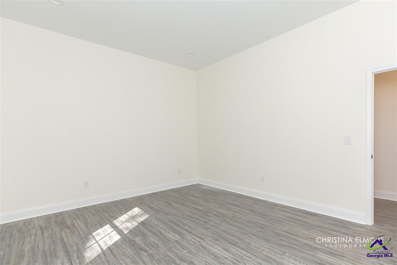 426 General Courtney Hodges Boulevard, Perry, GA 31069 - photo 35