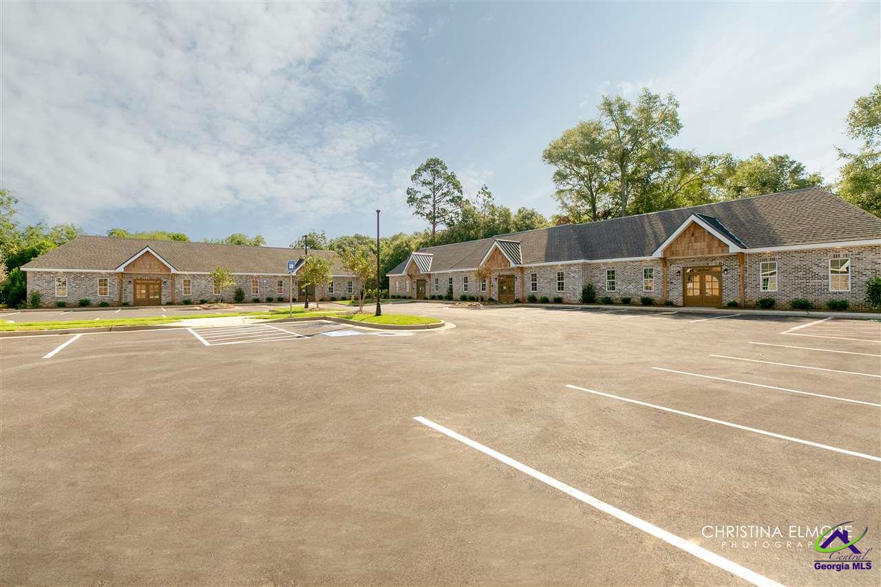 426 General Courtney Hodges Boulevard, Perry, GA 31069 - photo 5