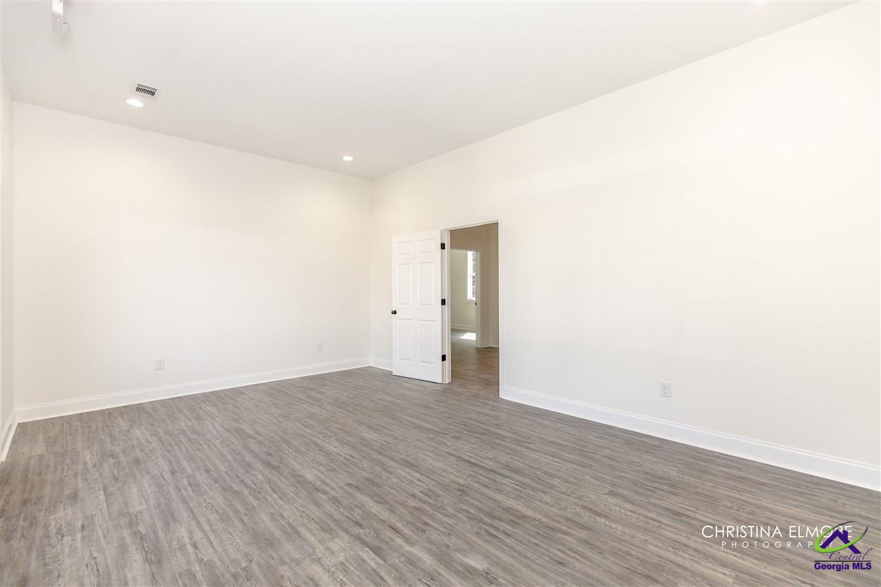 426 General Courtney Hodges Boulevard, Perry, GA 31069 - photo 10