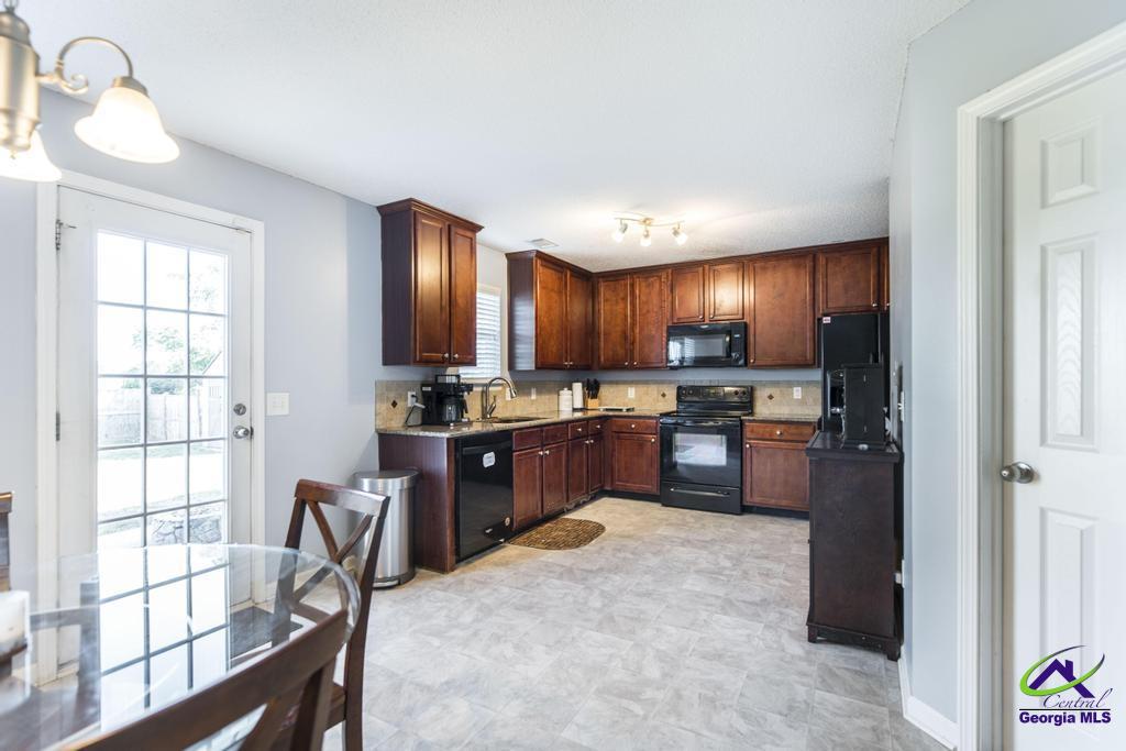 307 Timberwind Drive, Byron, GA 31008 - Photo 11