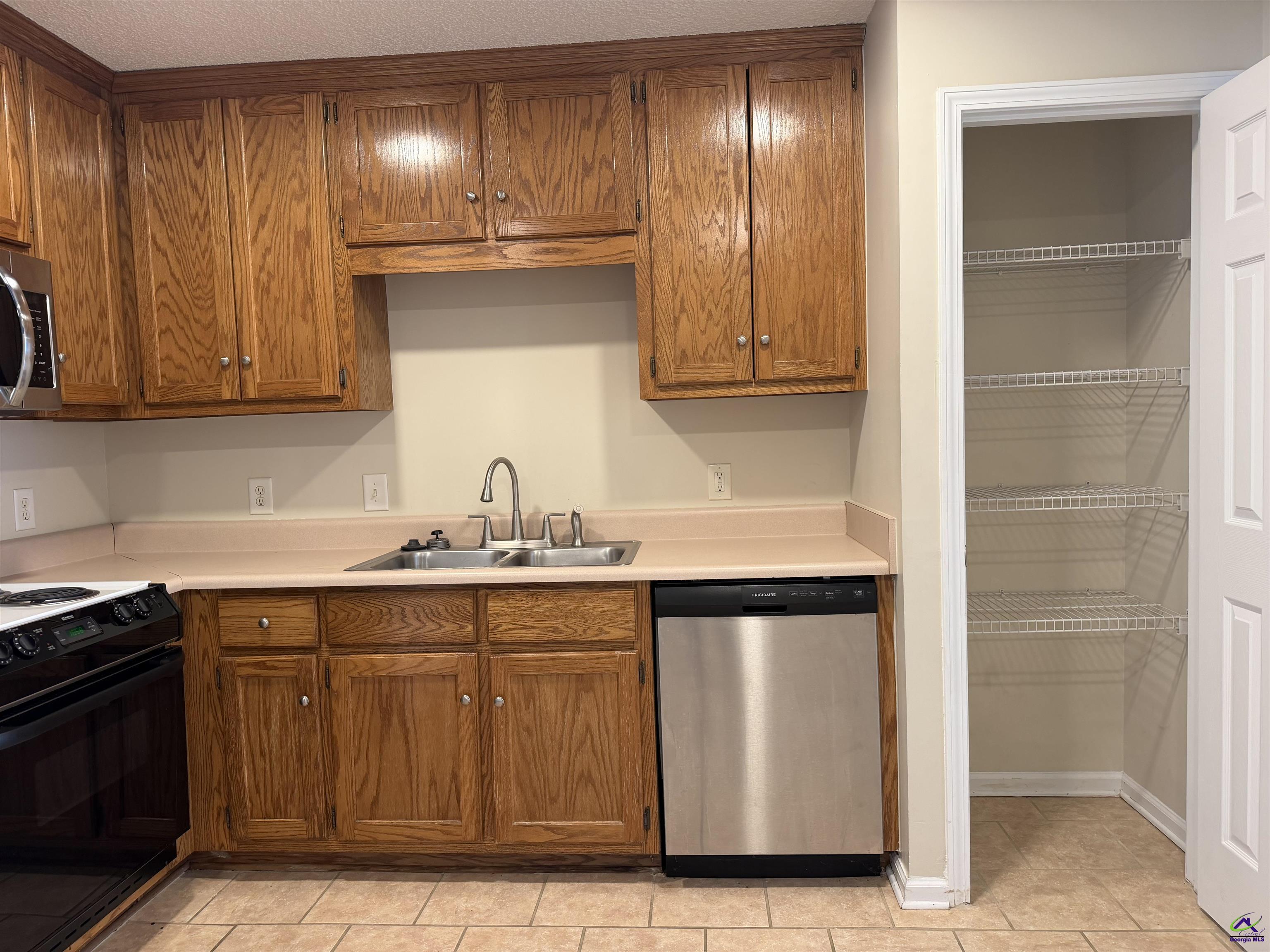 224 Katelyn Circle, Warner Robins, GA 31088 - Photo 8