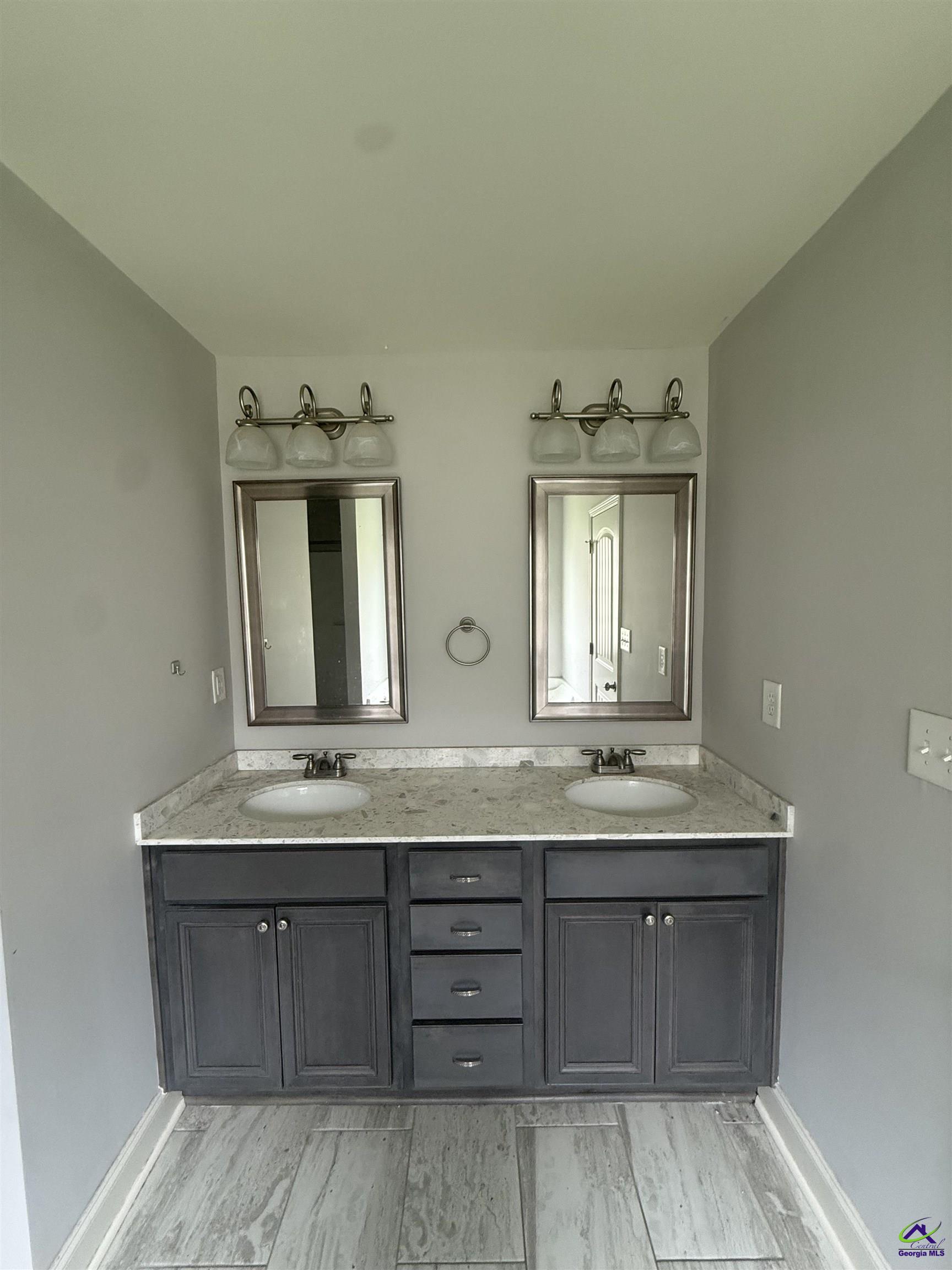 120 Worchester Circle, Perry, GA 31069 - photo 12