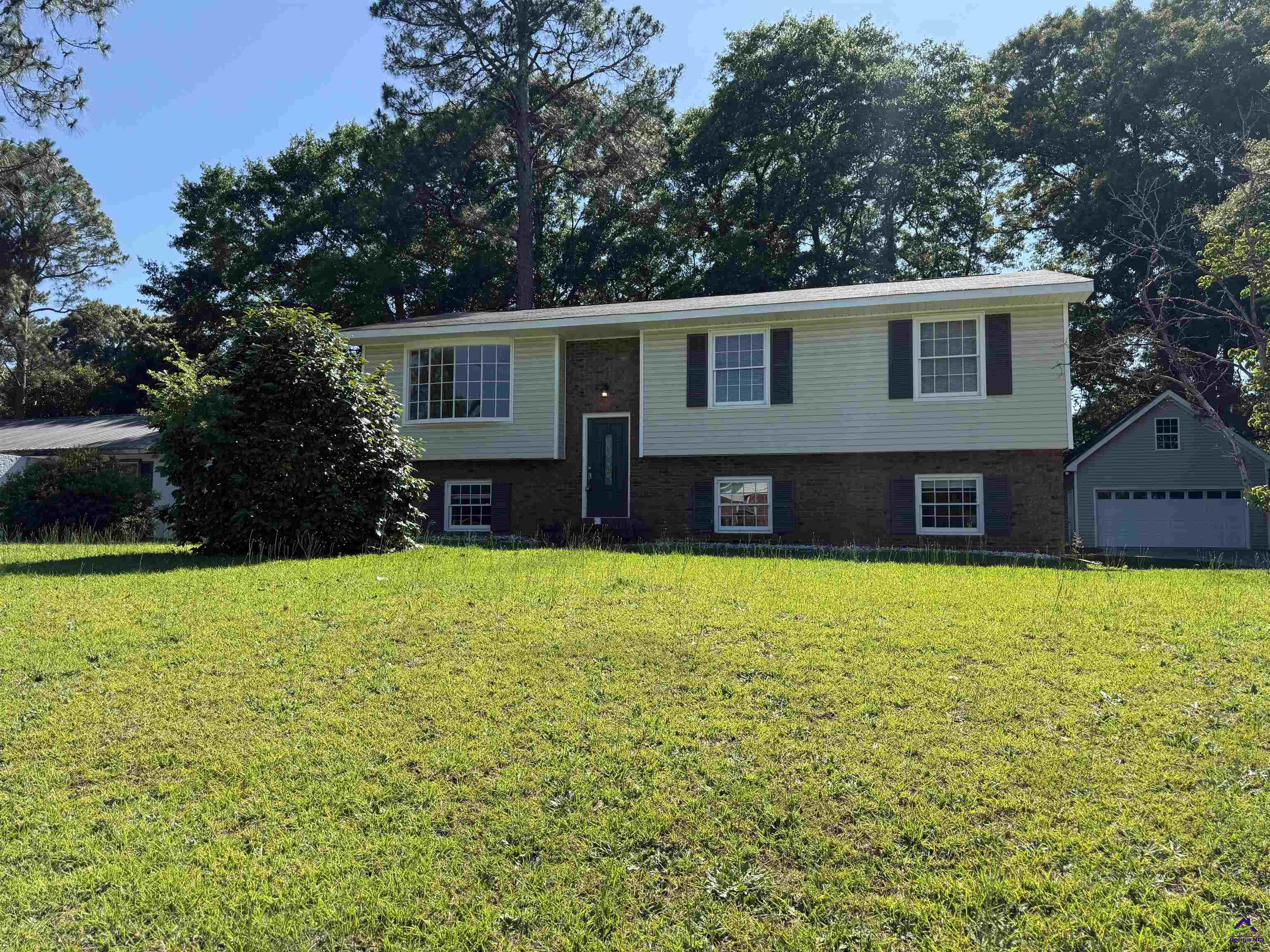 1115 Kingston Rd, Perry, GA 31069 - Photo 1
