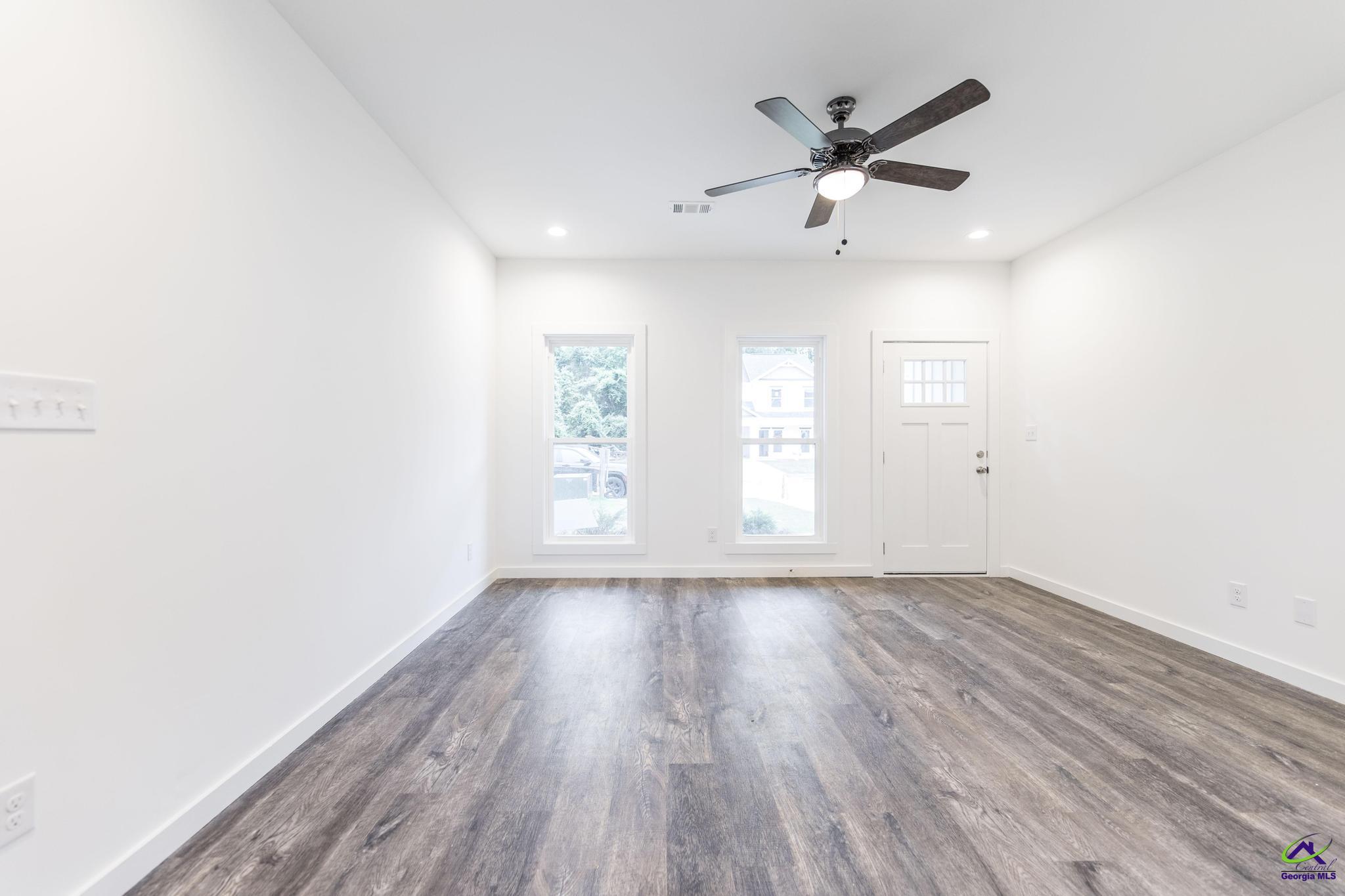 107 Leisure Pointe Cove, Warner Robins, GA 31088 - Photo 3