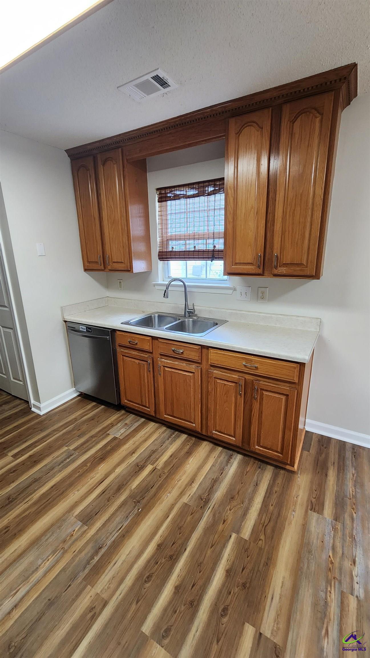 194 Tyson Glen Drive, Warner Robins, GA 31088 - Photo 11