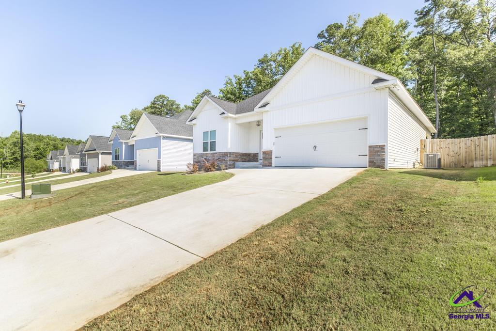 113 Garrett Lane, Bonaire, GA 31005 - Photo 2
