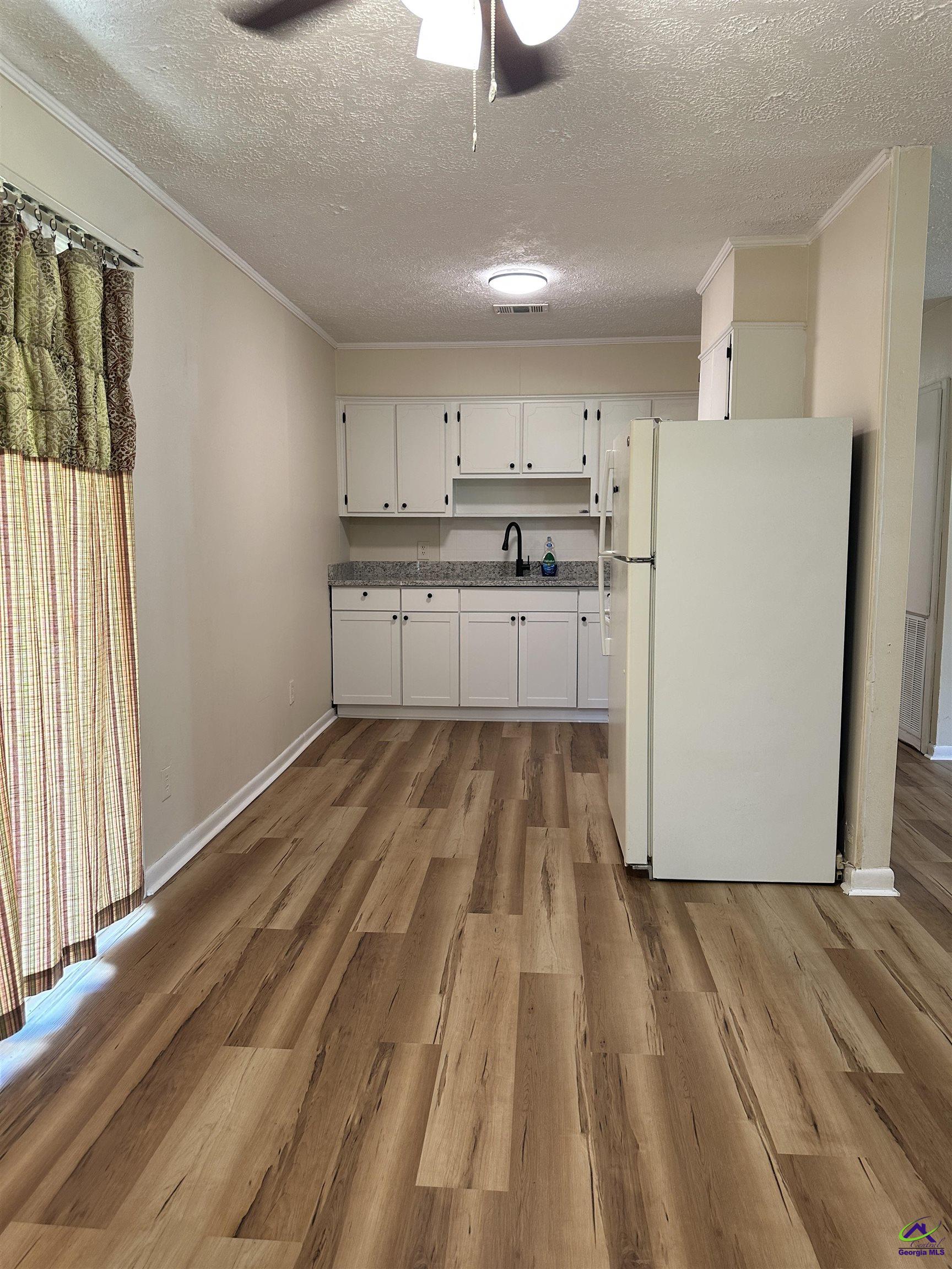 2302 Macy Avenue, Perry, GA 31069 - Photo 6