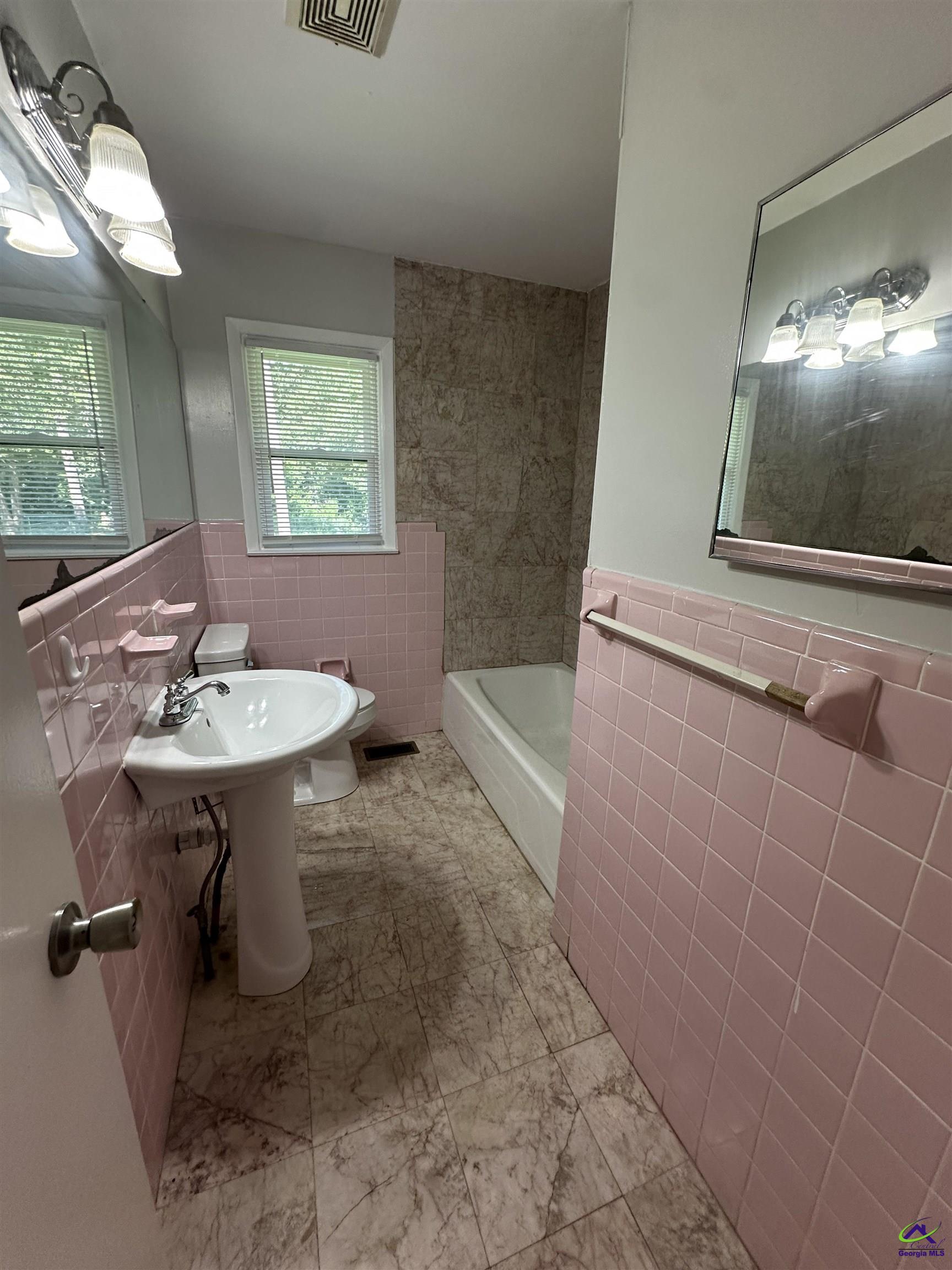 1021 Greenwood Dr, Perry, GA 31069 - photo 13