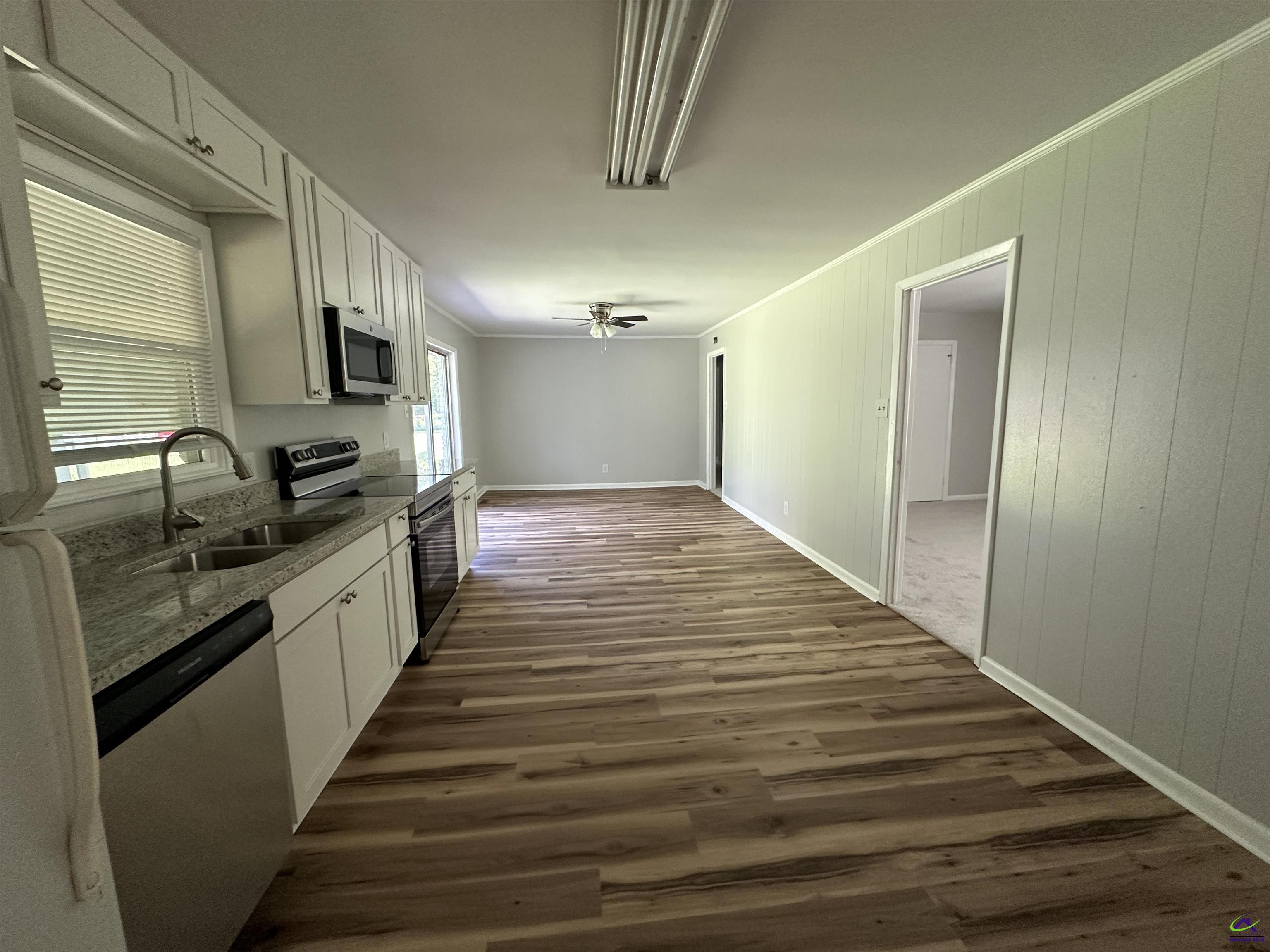 1021 Greenwood Dr, Perry, GA 31069 - photo 5
