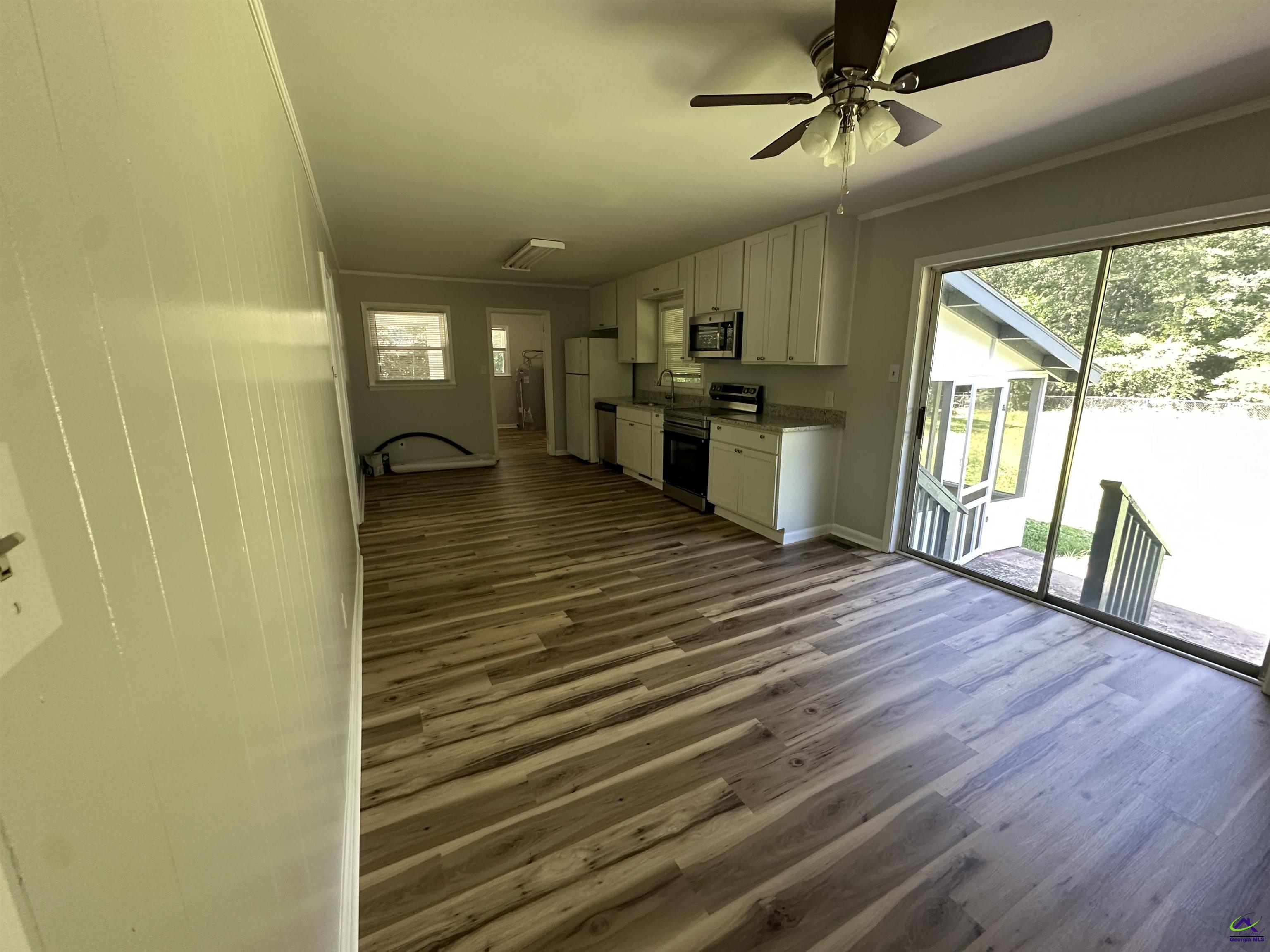 1021 Greenwood Dr, Perry, GA 31069 - photo 7