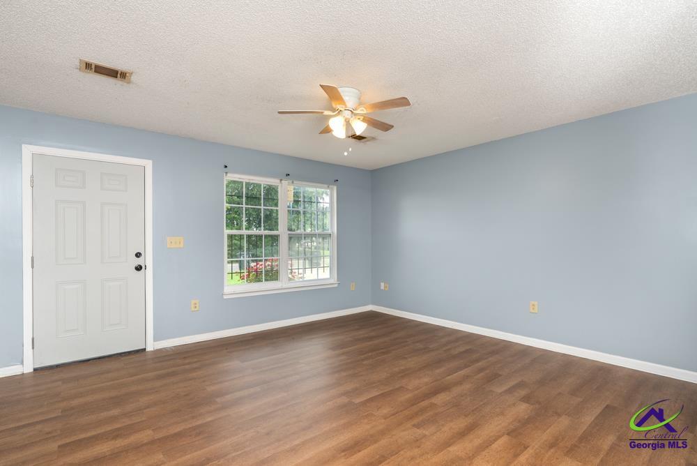 203 Brooks Boulevard, Fort Valley, GA 31030 - photo 4