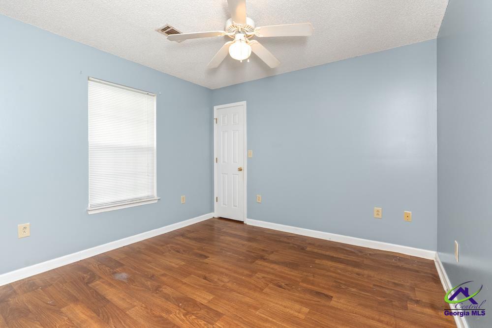 203 Brooks Boulevard, Fort Valley, GA 31030 - photo 9